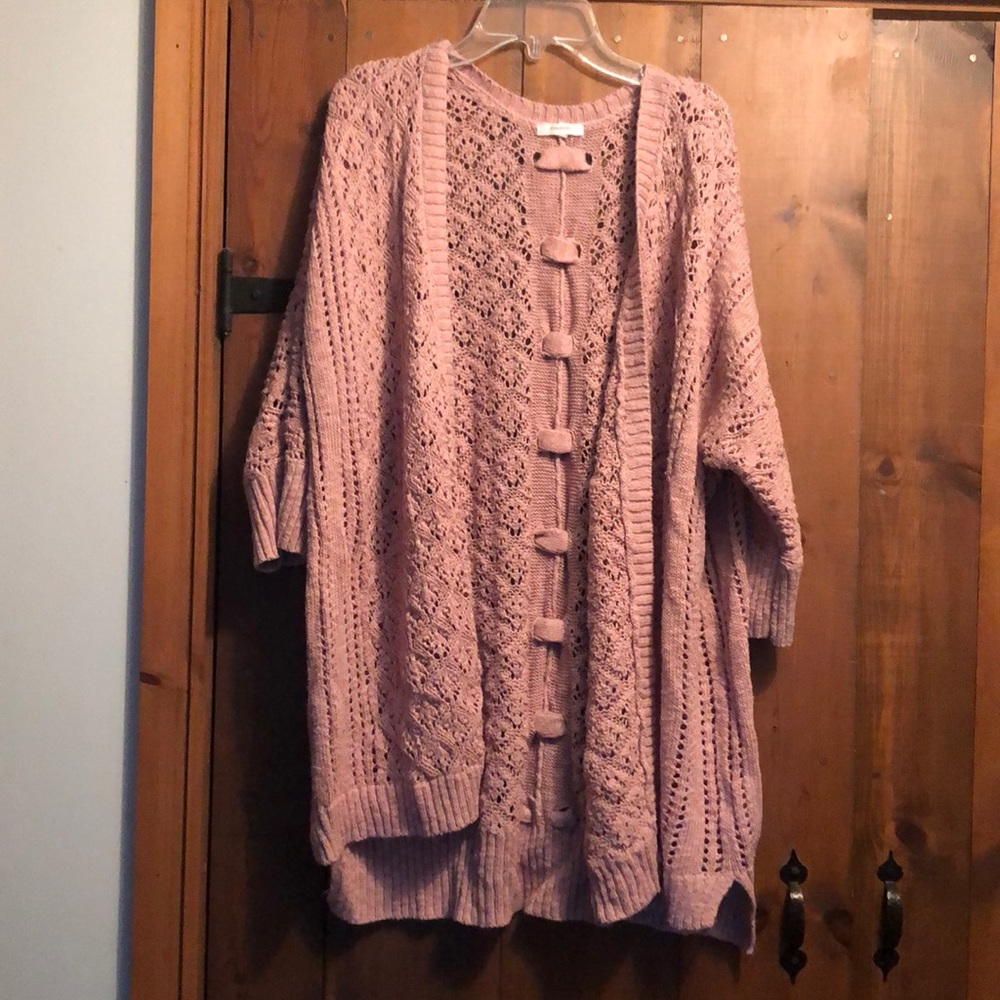 Cardigan - Picture 2 of 4